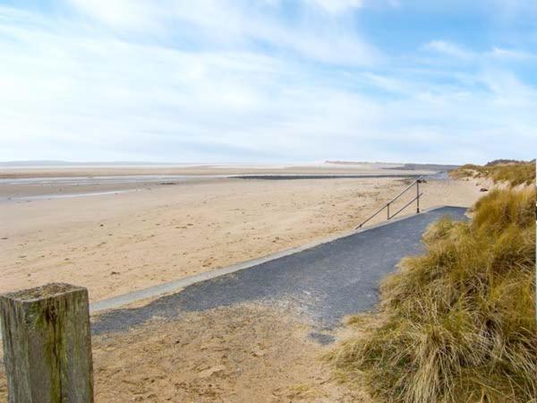 Ty Twt Villa Burry Port Exteriör bild